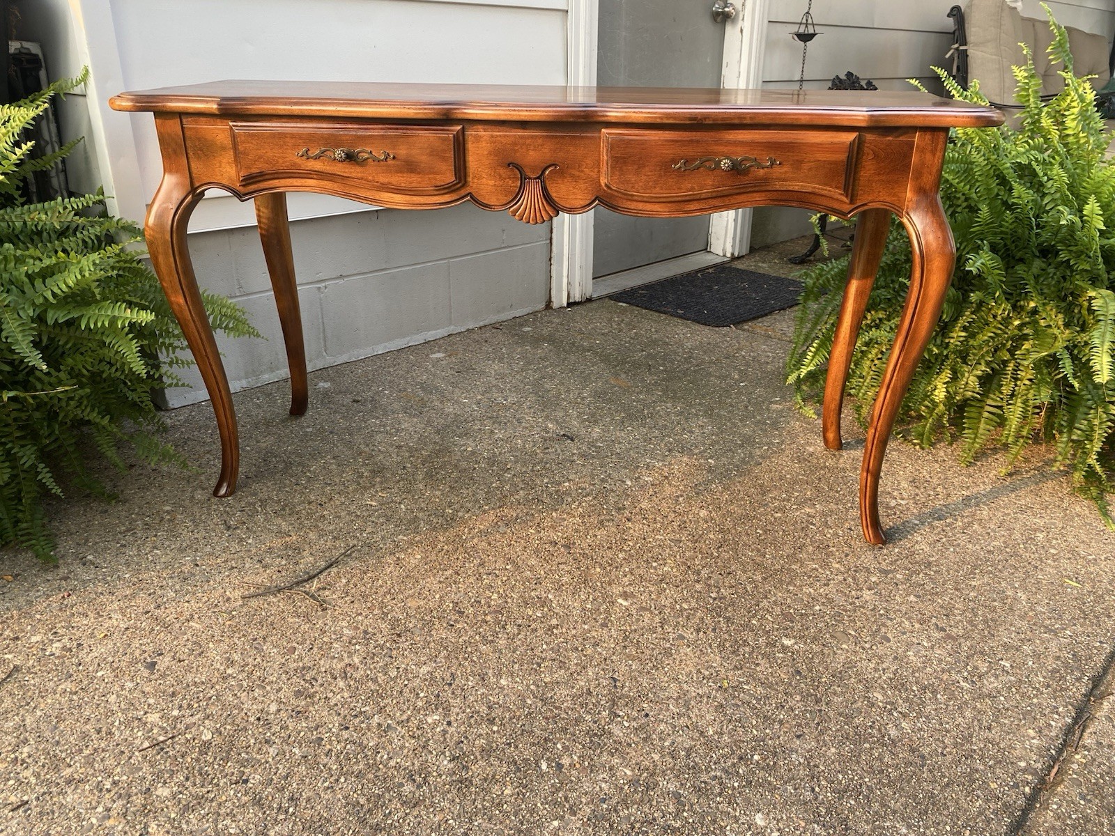 Beautiful Ethan Allen Country French Sofa Console Table #26-9301 Fin. #236 1988