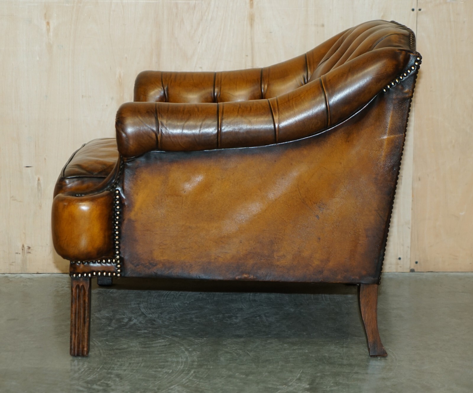 RESTORED PAIR OF VINTAGE CHESTERFIELD REGENCY STYLE BROWN LEATHER CLUB ARMCHAIRS