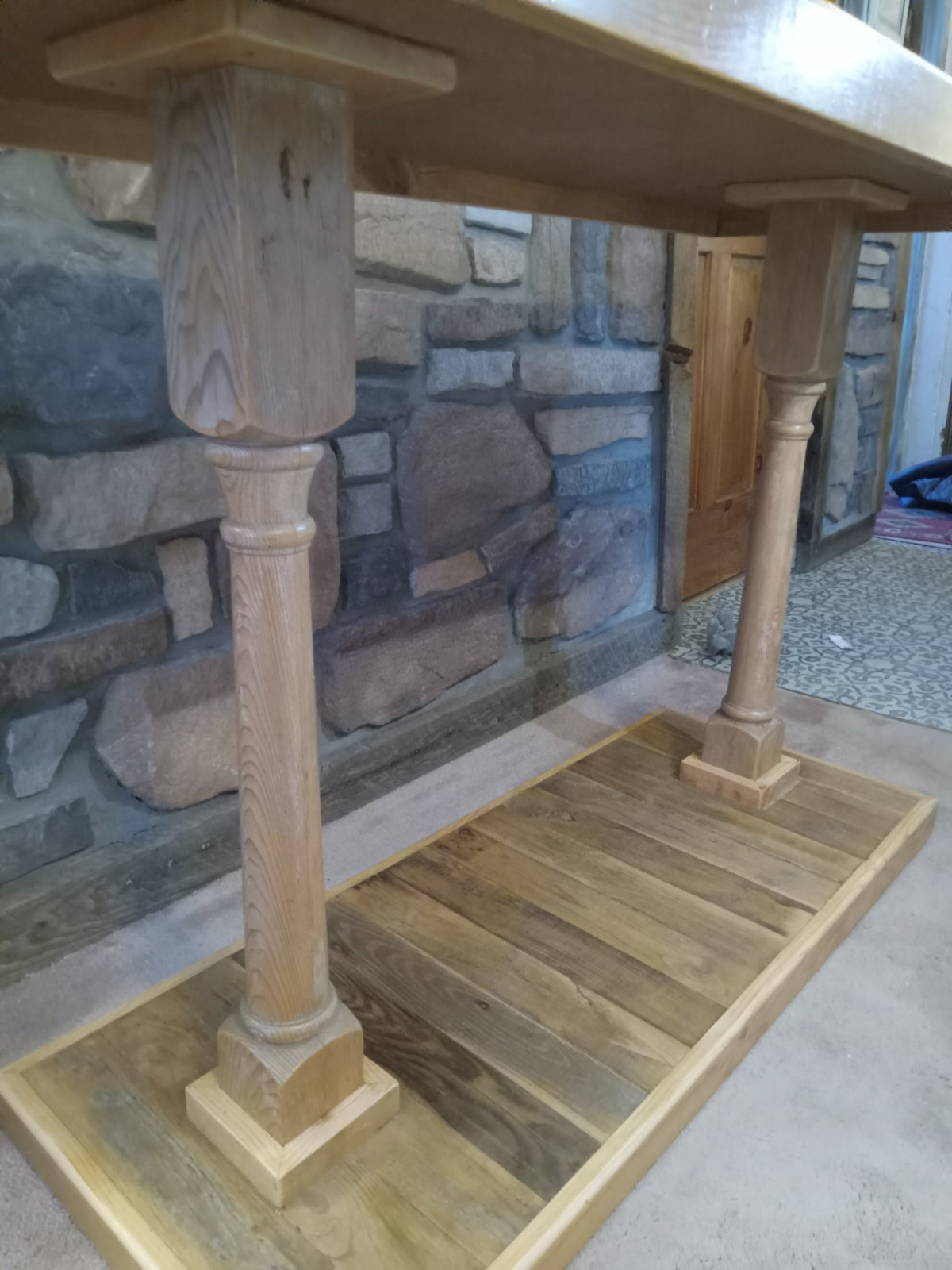 Primitive Basket Weeve Pattern Entry Table / Barnwood* 49x34x20