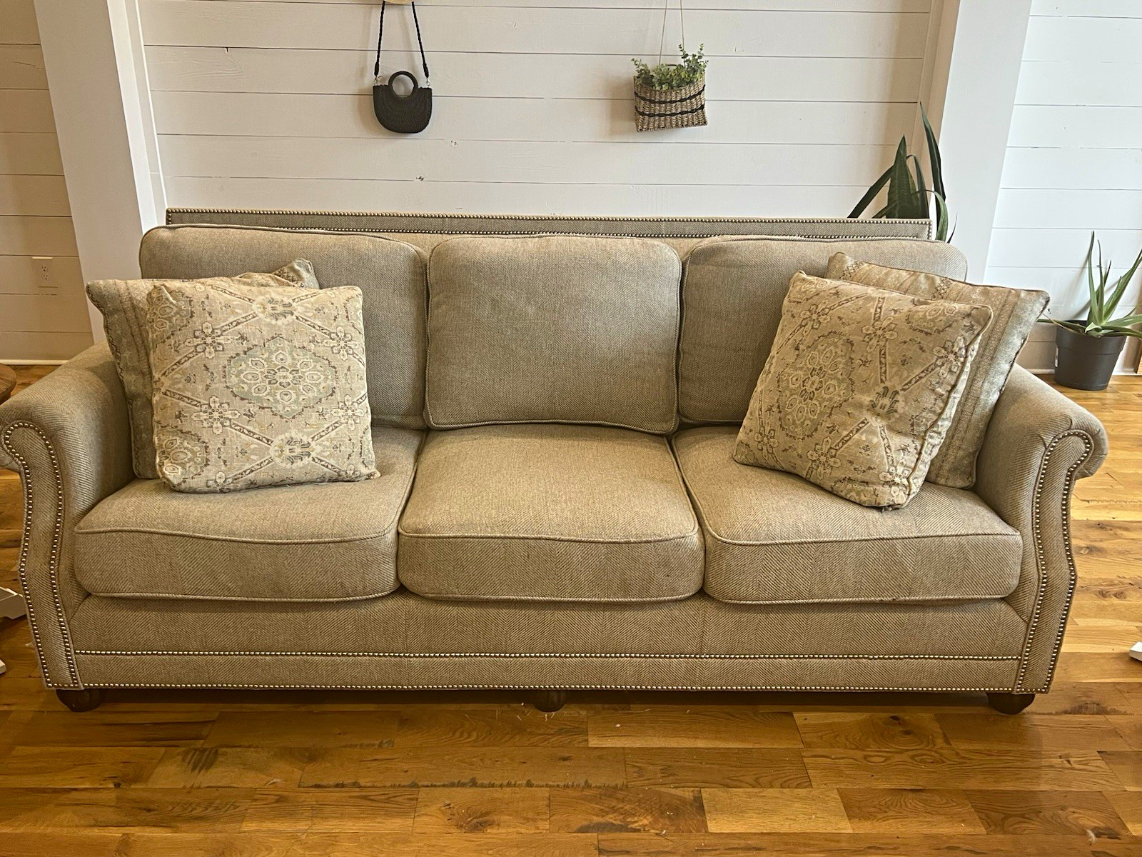 King Hickory Julianna Sofa with Ottoman and Matching Chaise Loungeo