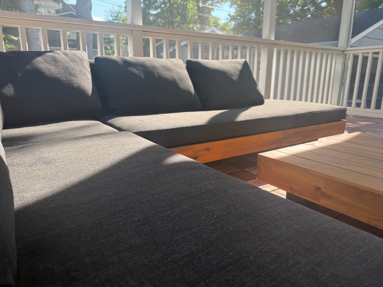 Lubek 82.5″ Outdoor Low Left Sectional Set – Slate Gray