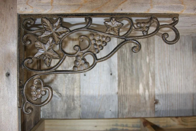 1-GRAPEVINE CORBELS,Shelf Brackets,Country Decor,Winery Bar Decor,Garden Decor