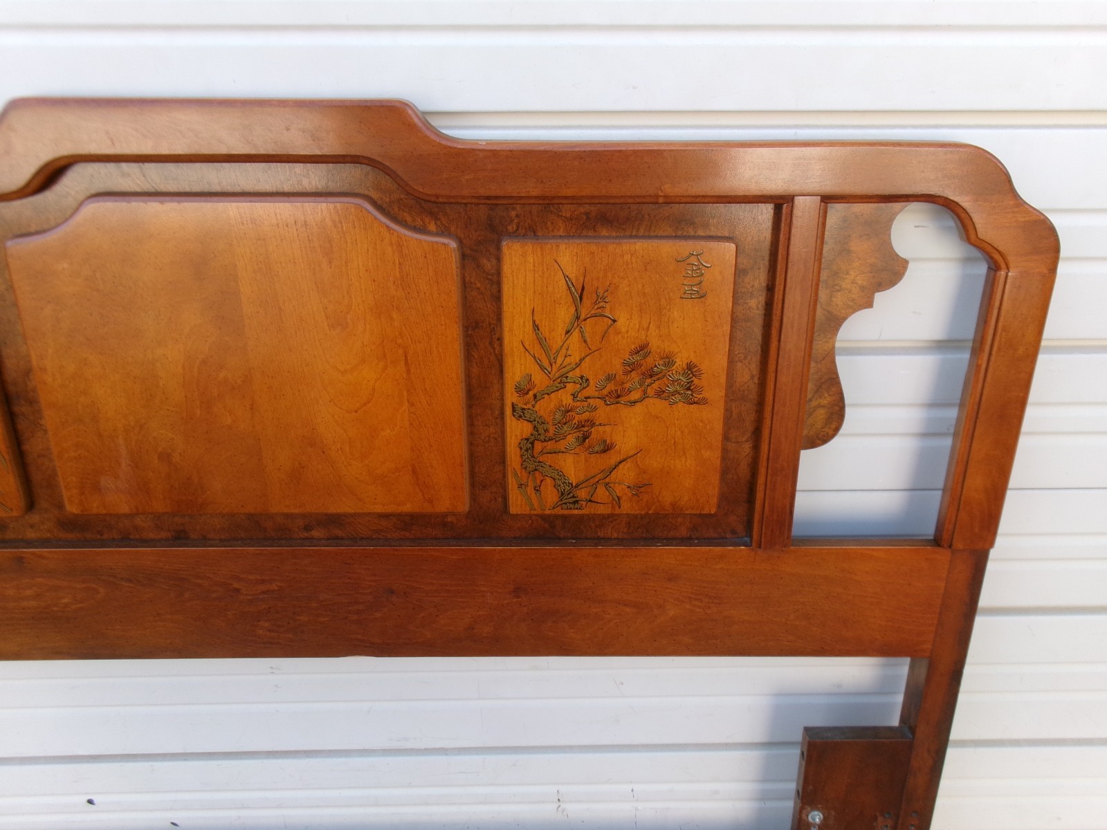 Asian Queen size Headboard Bassett Pagoda Chinoiserie Mandarin Emperor Japanese