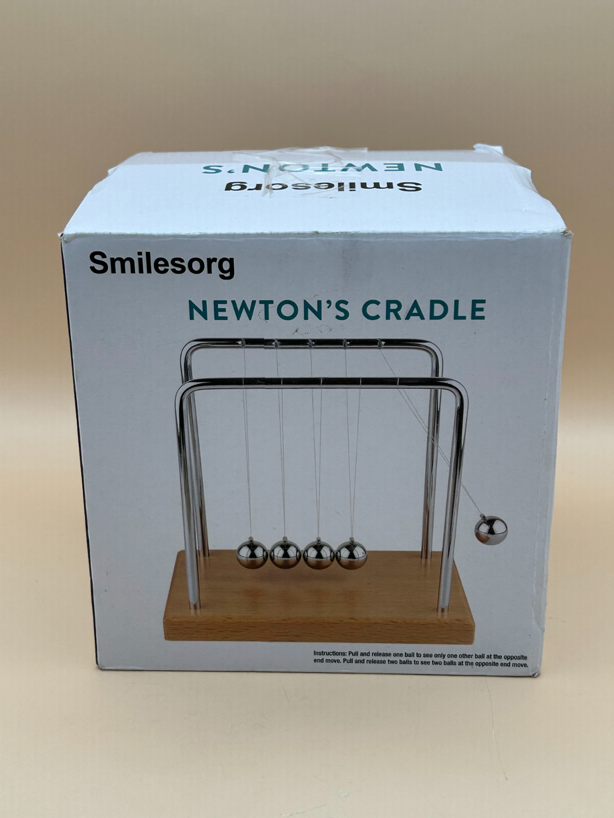 Newton’s Cradle Pendulum Balls Balance Ball Decoration 5 Balls – New Open Box