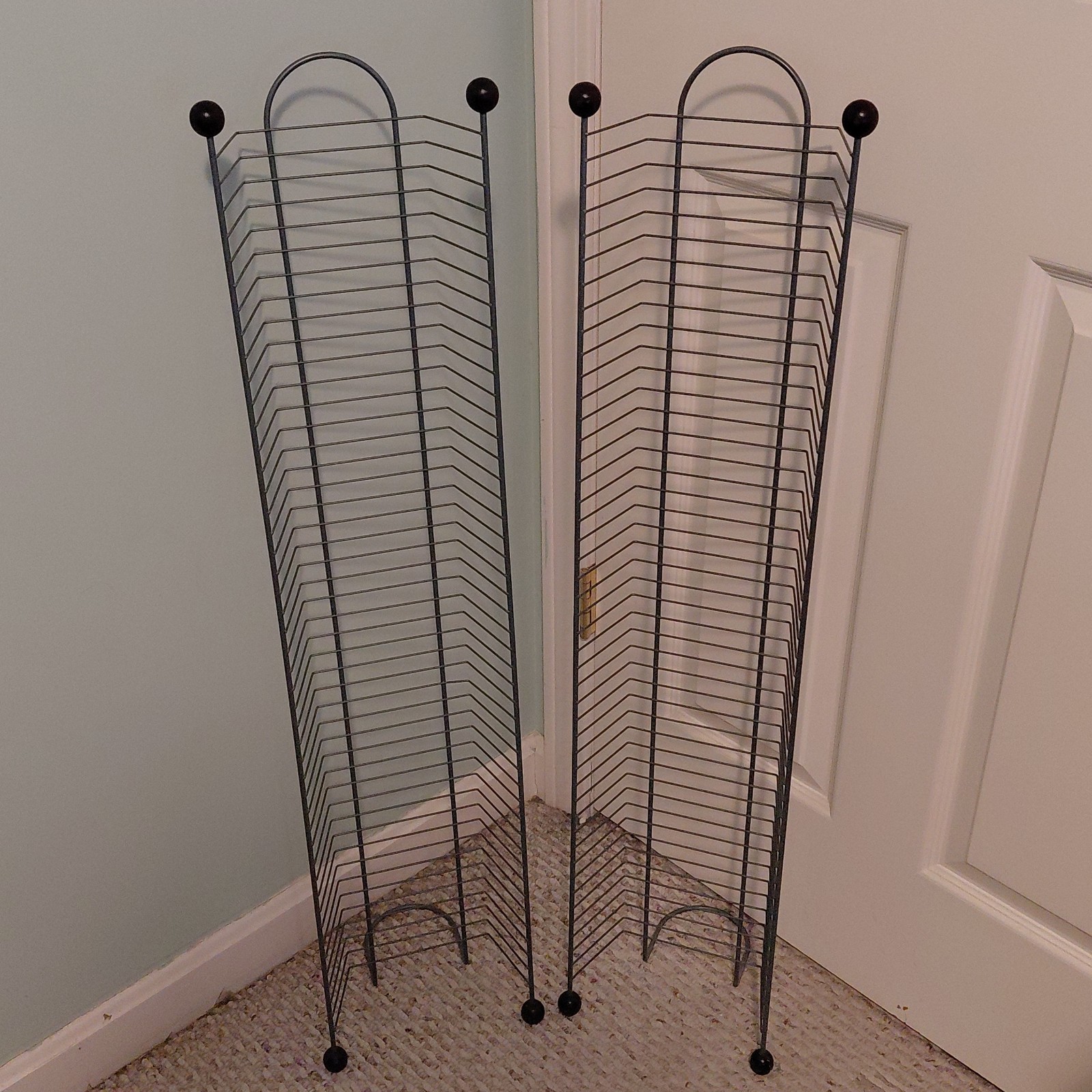 Set of 2 Wire DVD CD Storage Tower Racks Each Holds 45 Discs 37in Tall Stand 002