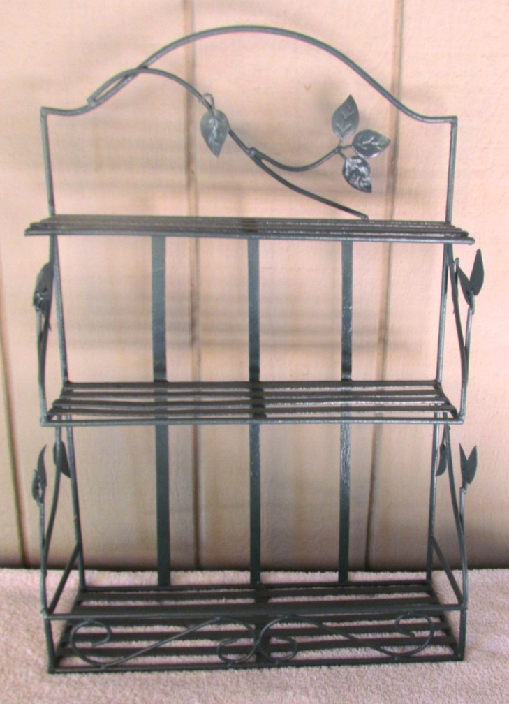 VINTAGE GREEN WROUGHT IRON 3 SHELF WALL OR STANDING UNIT INDOOR/OUTDOOR