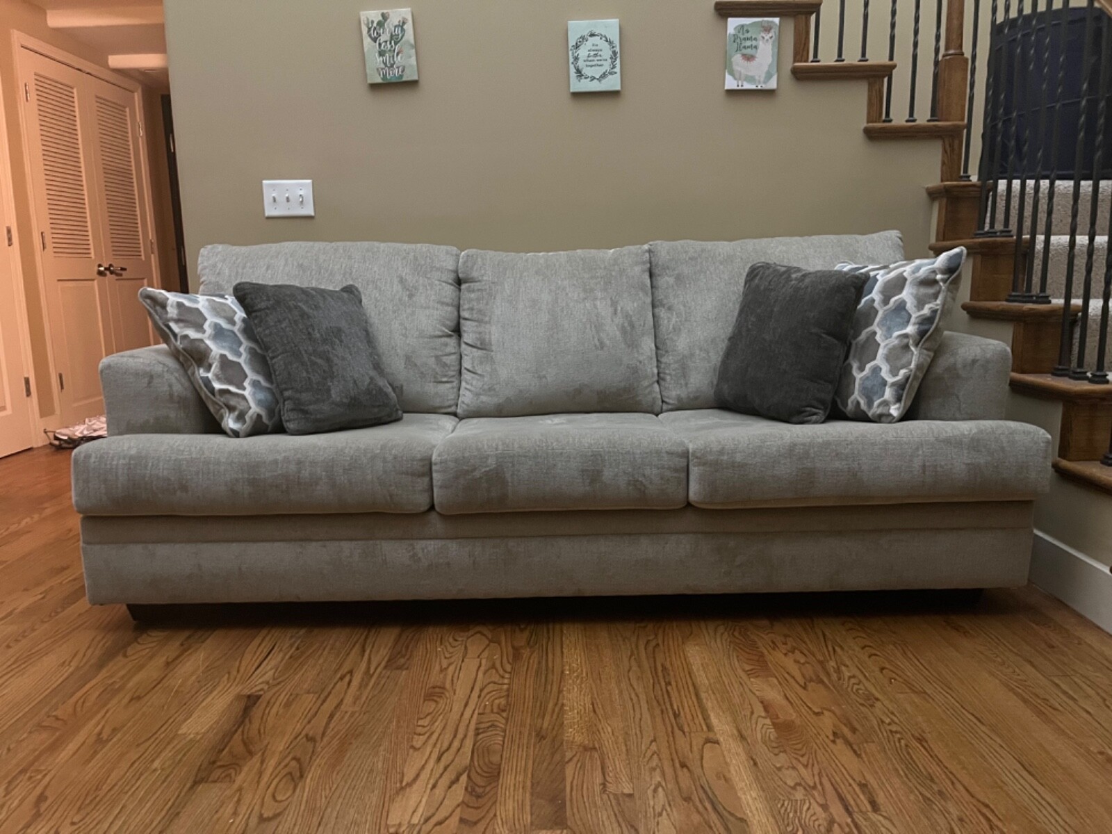 couch barely used nebraska furniture part