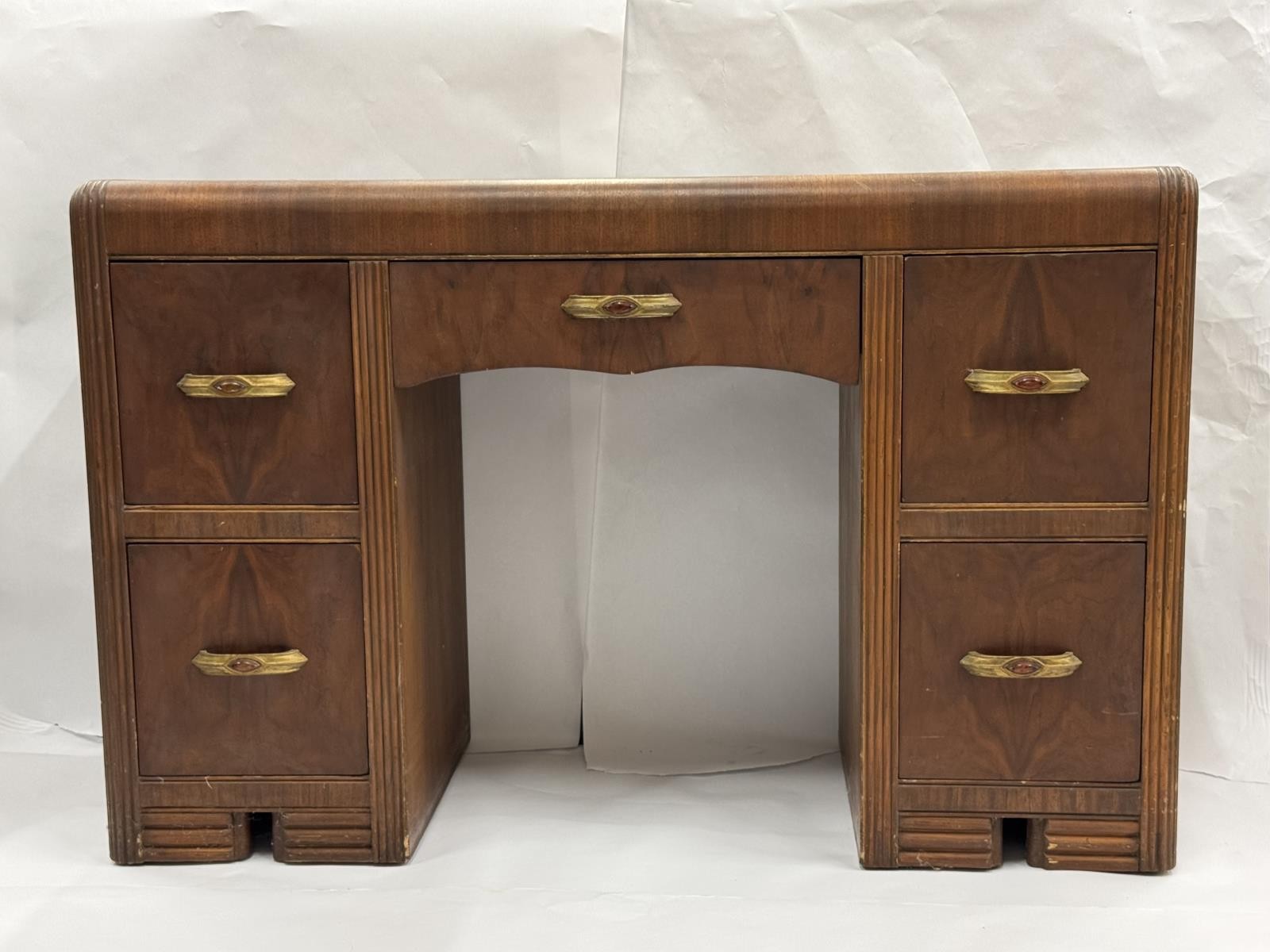 Vintage Art Deco Waterfall 46″ Vanity