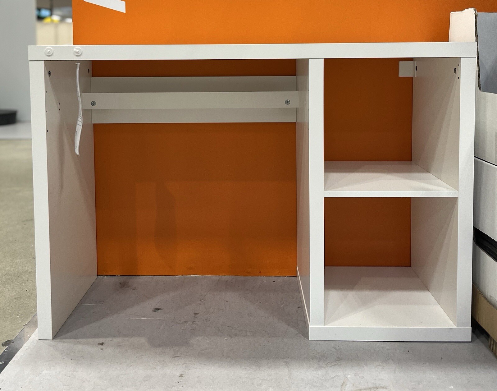 Brand New IKEA KALLAX White Desk 305.824.45