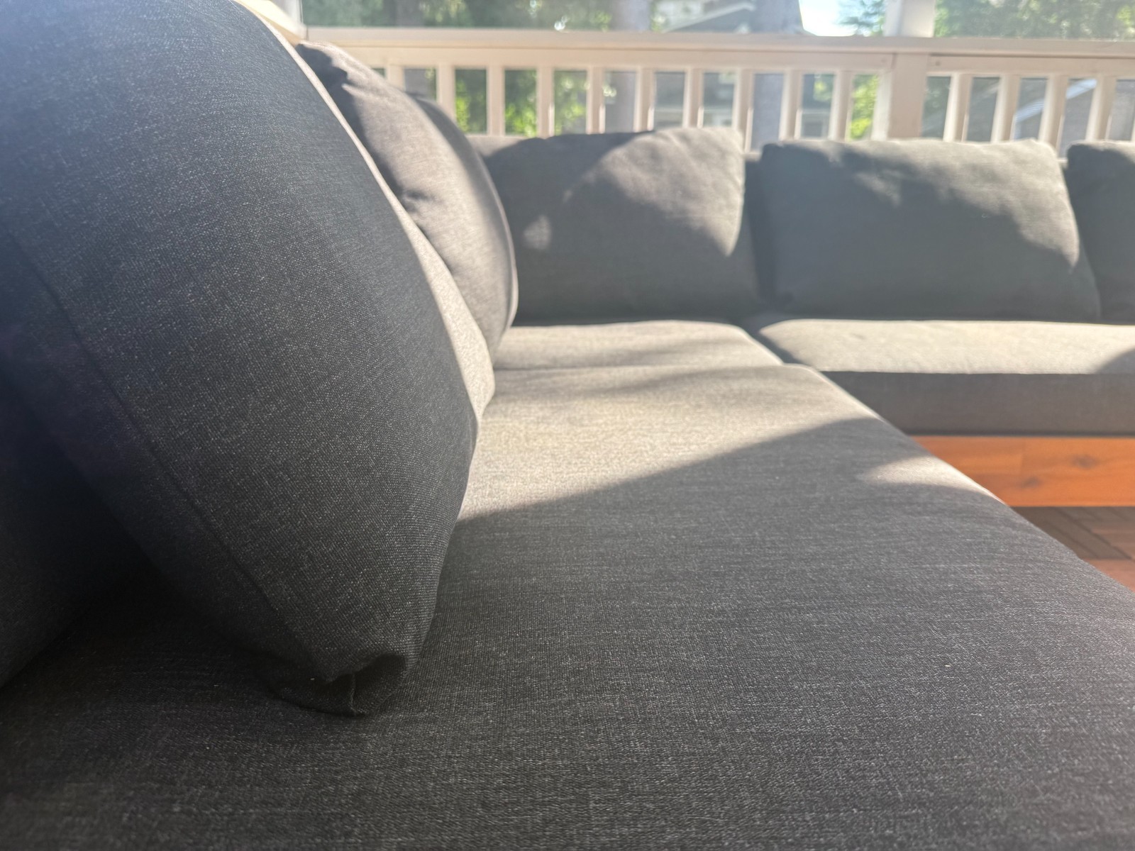 Lubek 82.5″ Outdoor Low Left Sectional Set – Slate Gray