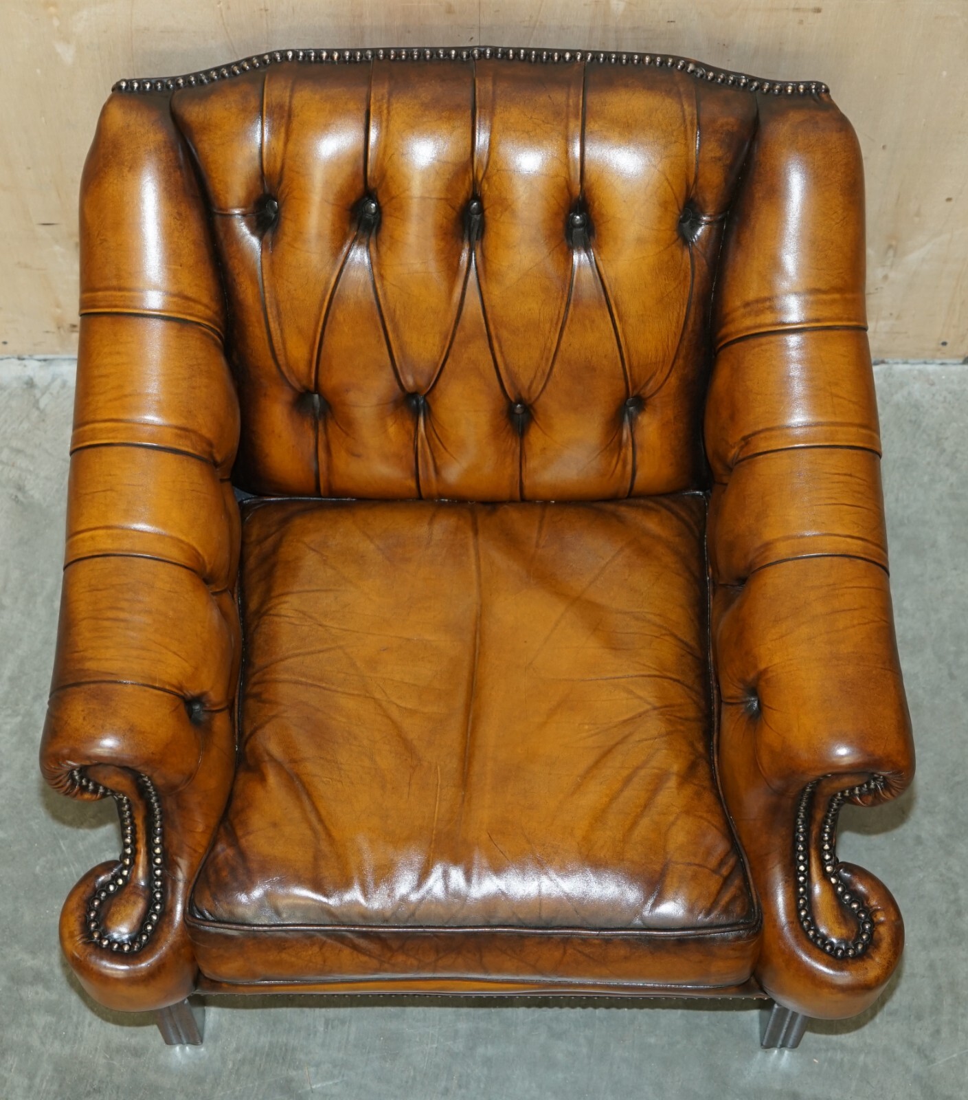 RESTORED PAIR OF VINTAGE CHESTERFIELD REGENCY STYLE BROWN LEATHER CLUB ARMCHAIRS