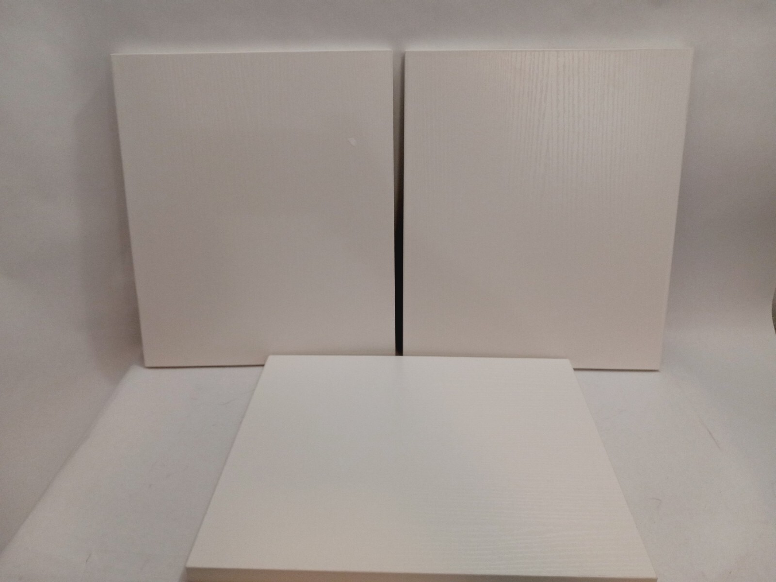 California Closets Basic Shelf Perry Street White Woodgrain 16 x 14 inches 3 pk