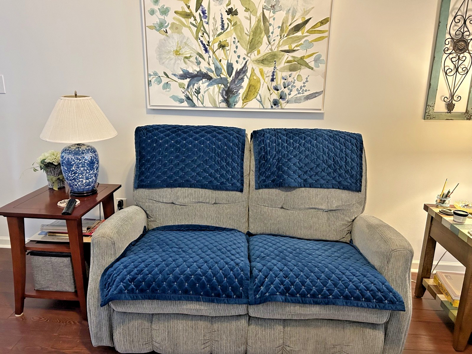Quilted Sofa Seat, Sofa Back &Armrest Protectors – 4 Covers=-Size 26″ x 26″