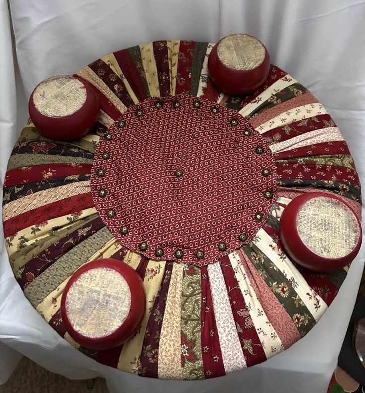 Patchwork Tuffet Pouf Footstool Ottoman Floral Boho 4 Wood Legs Quilted Handmade