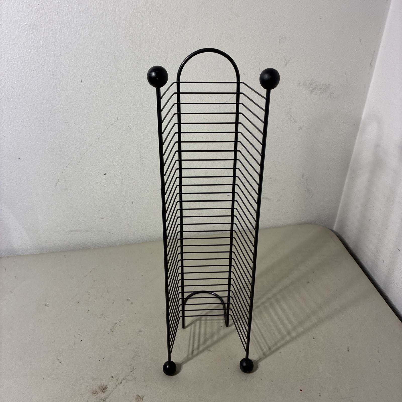 Metal CD Storage Wire Rack Tower 30 Disc Slots Compact Vertical Organizer Stand