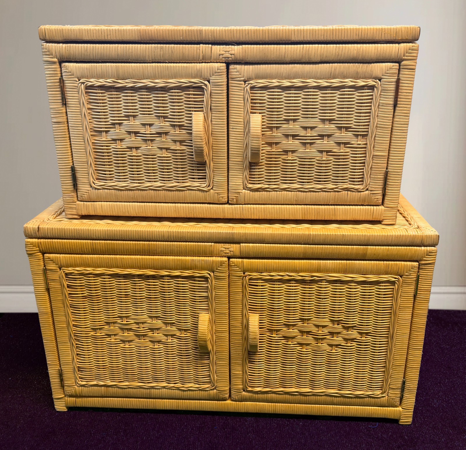Classic Style Large Top Storage Bench-Open Front Chest, Wood-Lined Interior