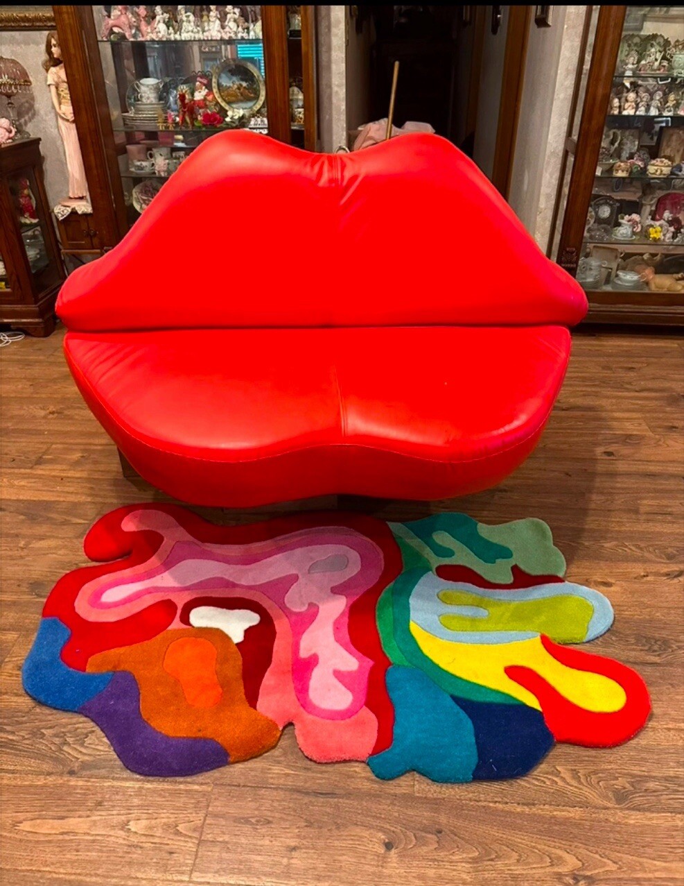 Red Lips Couch, Lip Shaped Sofa, Lips Sofa – Retro Pop Art Unique