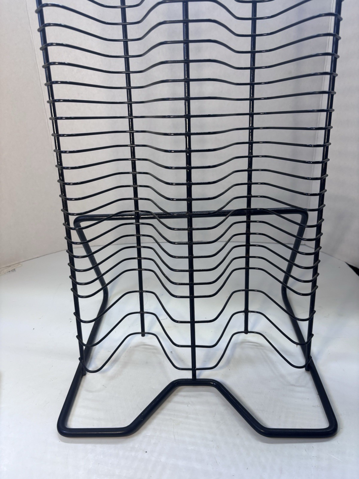 DVD Rack Tower Video Game Movie Storage Tall Metal Wire holds 90 DVD Grey