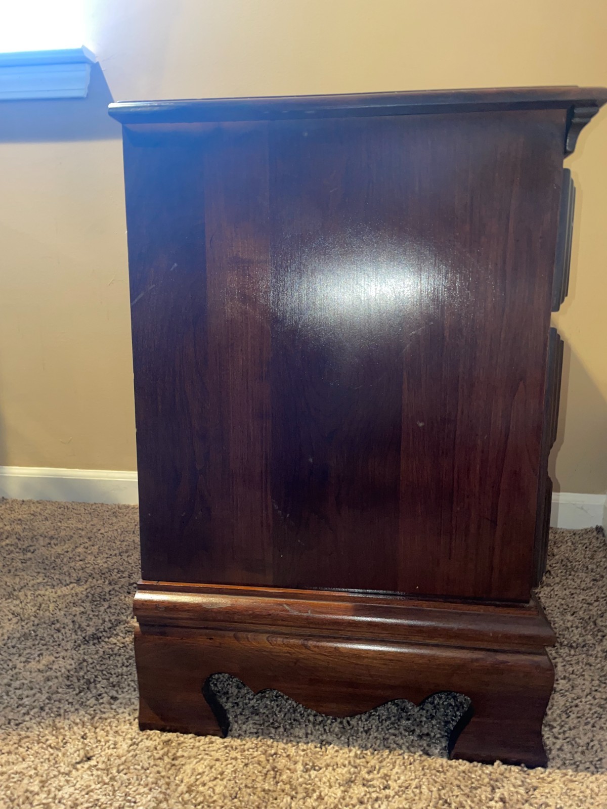 Ethan Allen chippendale style solid cherry 3 drawer bachelors chest