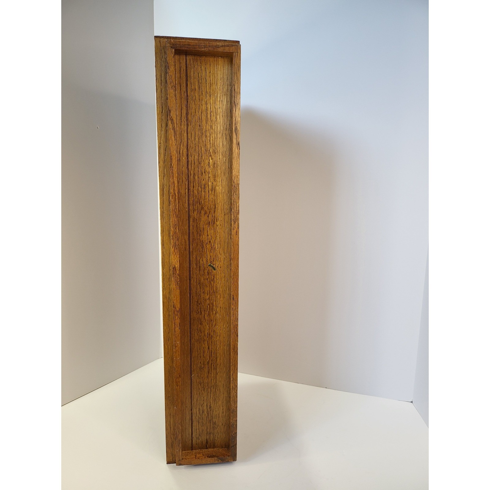 Vintage Retro Wood Media Storage Rack 18 Slot Holder Oak Tone Media Organizer