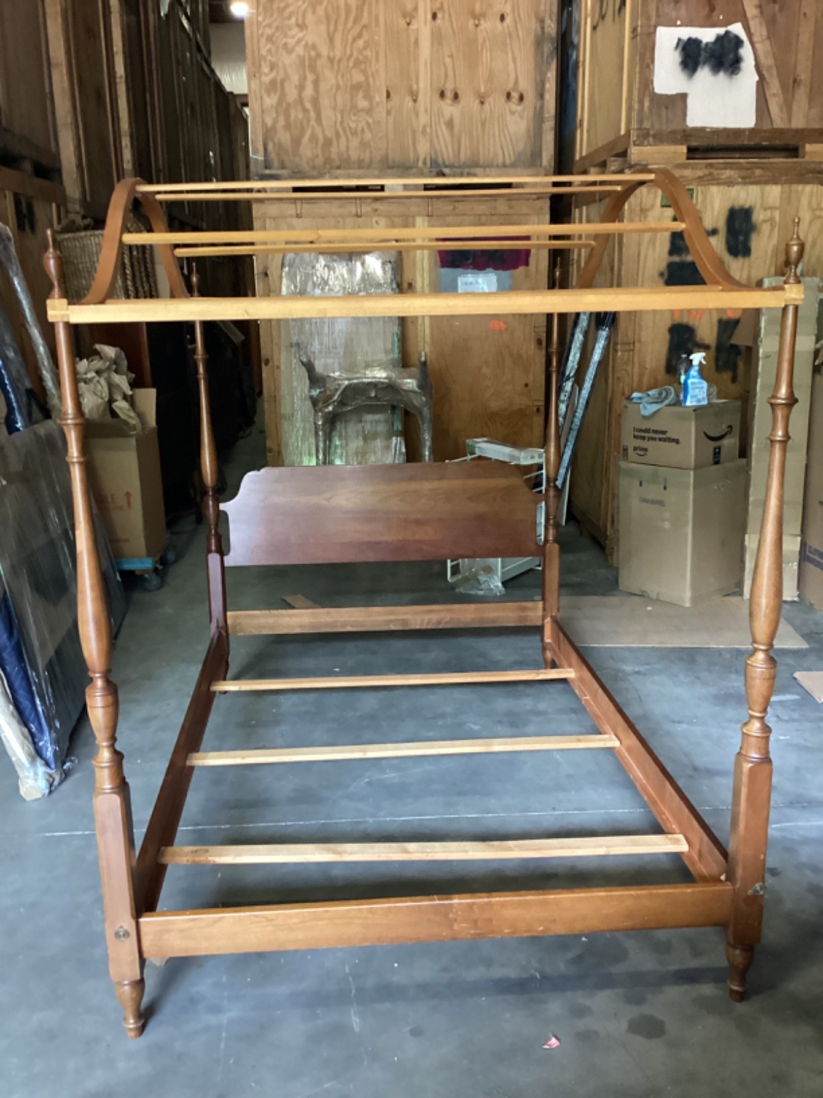 Vintage Wood Full Size Canopy In Very Good Condition “Candlelight” Thomasville