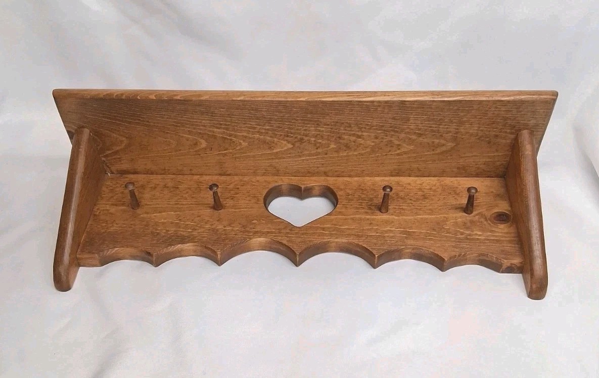 Cottage Core Wooden Heart Hanging Wall Shelf w Pegs 22″ Grannycore Country VCG!