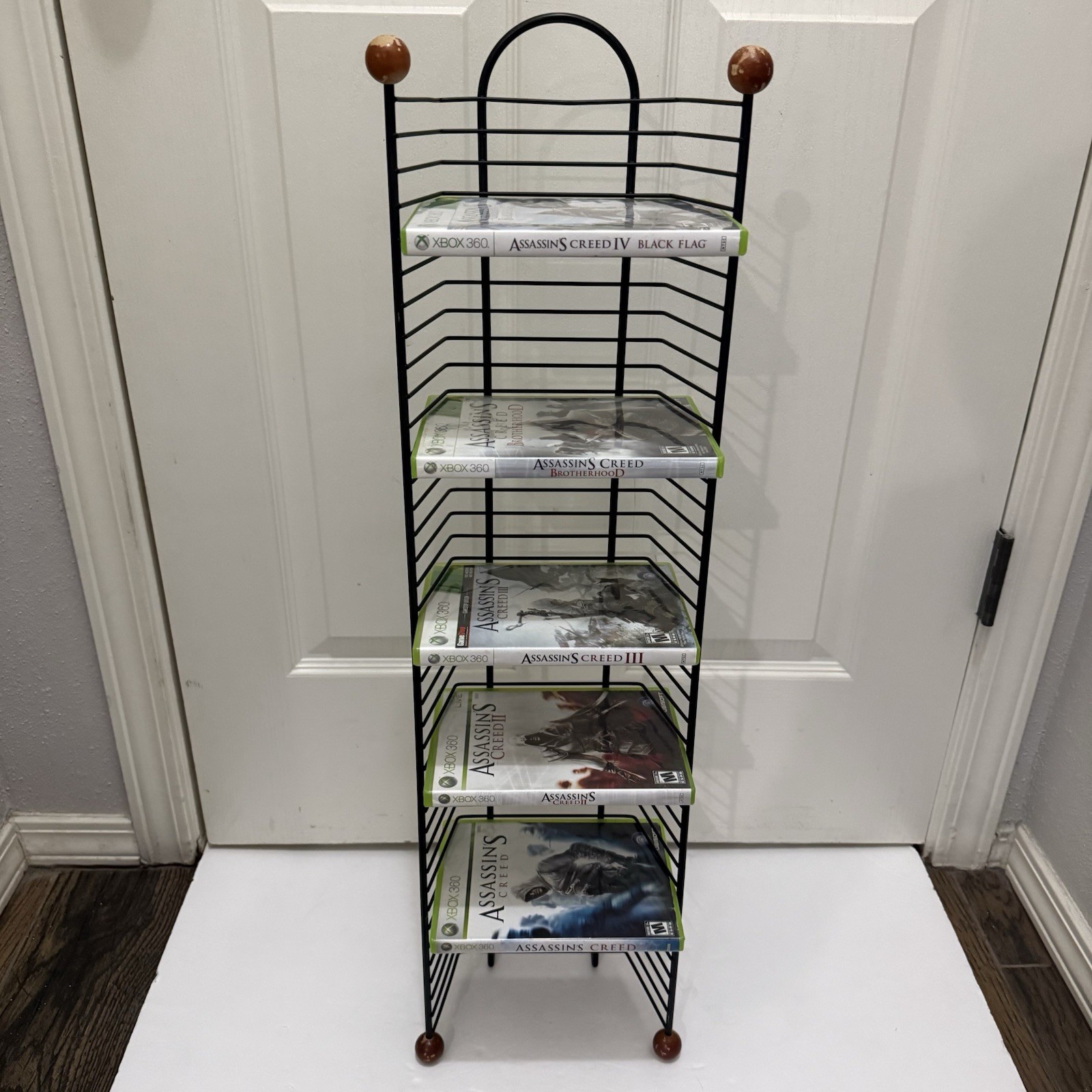 31 Inch Metal DVD / Game Storage Rack Tower Holds 38 Discs Wire Stand Vintage