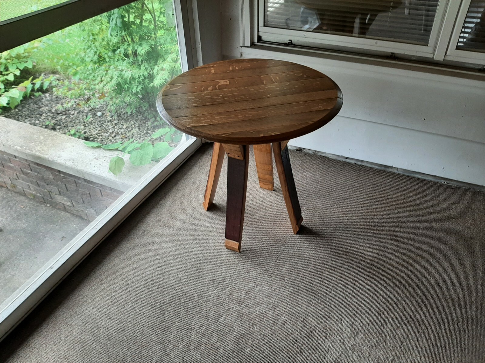 Wine barrel tables made from oak wine barrels from California – Fits any decor!