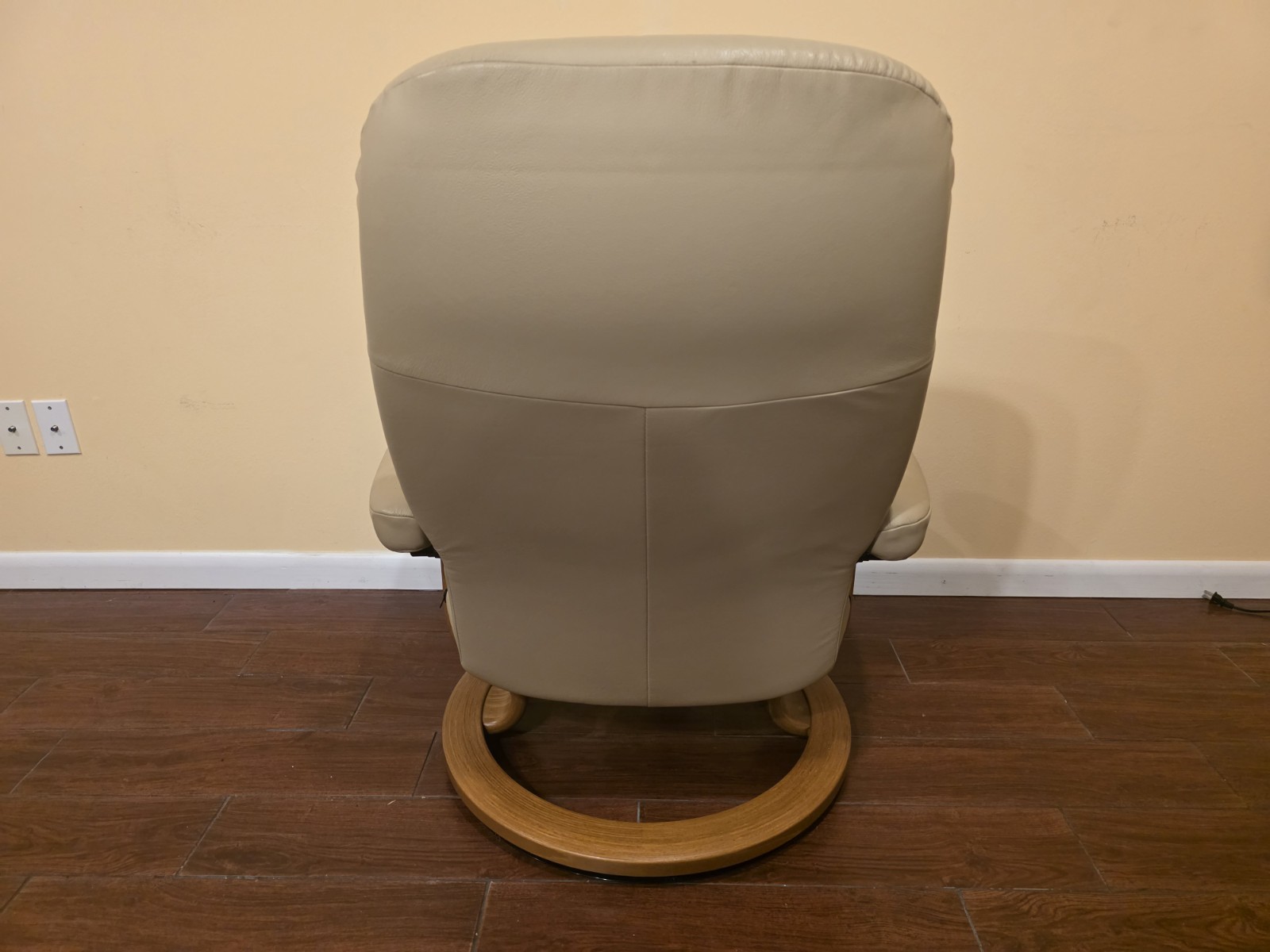 Ekornes Stressless Medium Sand Leather ‘Consul’ Swivel Recliner & Ottoman