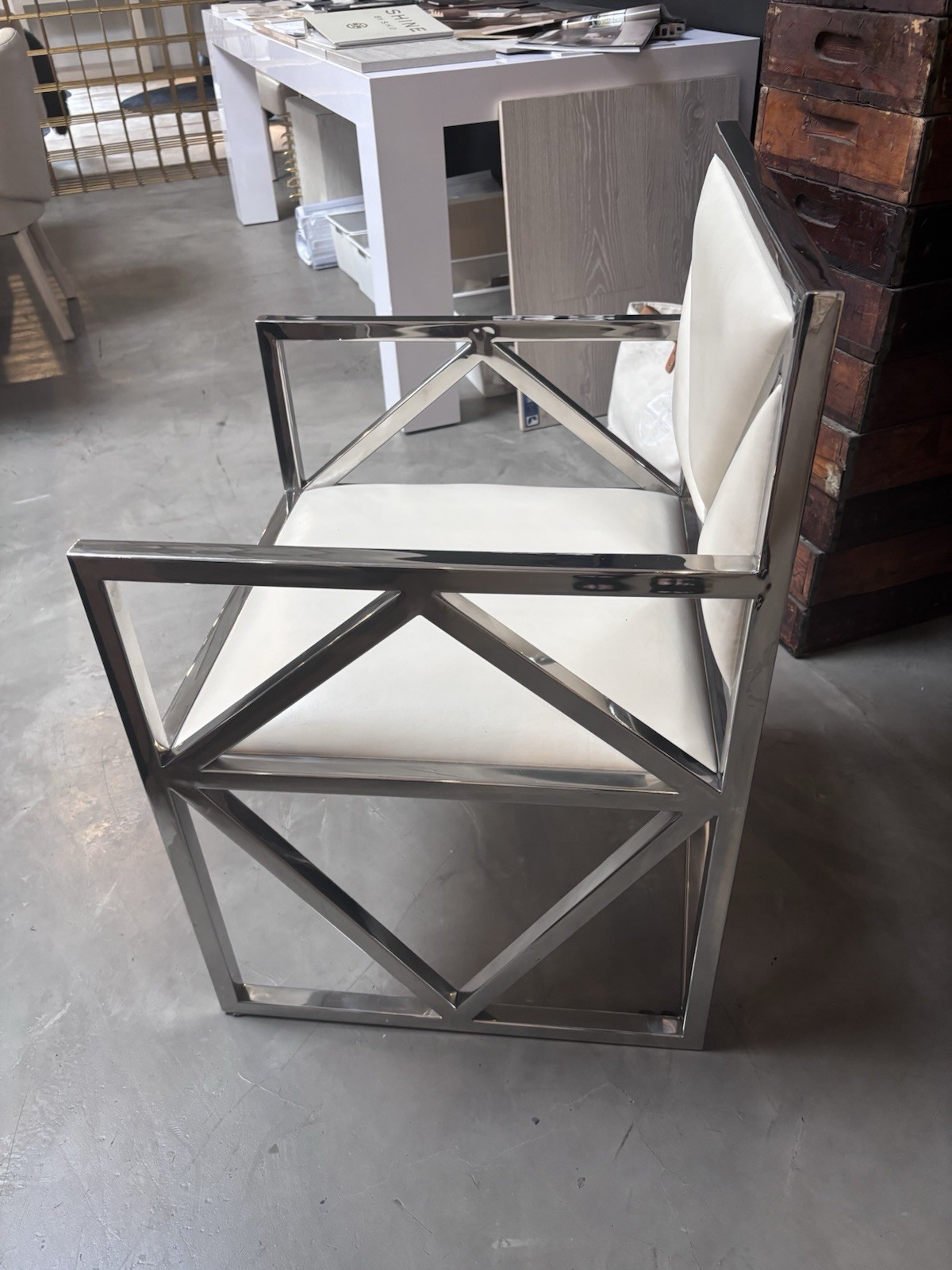 Shine by SHO Chair
