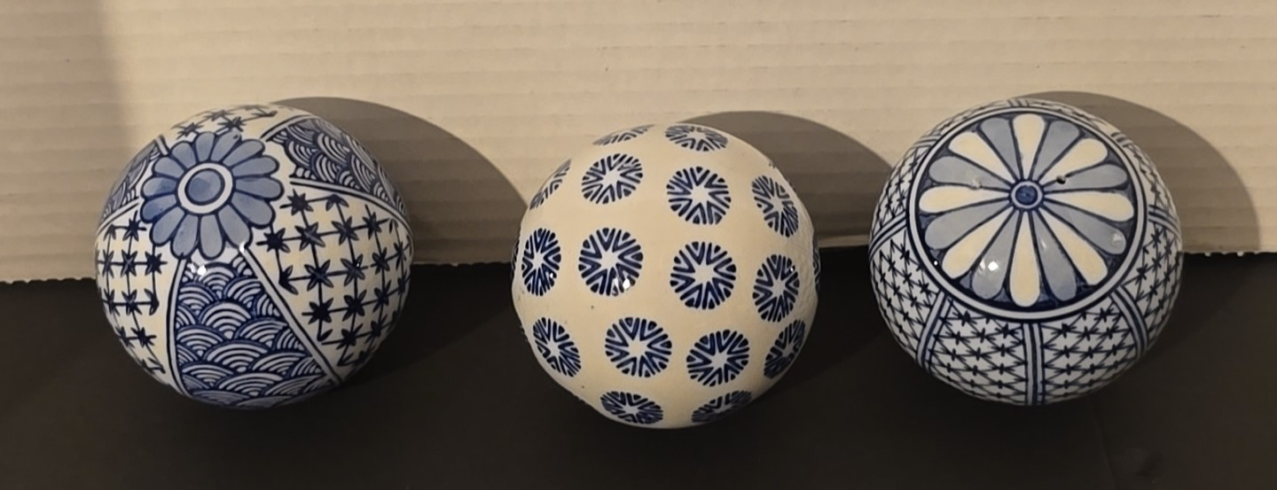 Vintage Porcelain Decorative Blue and White 3 Ceramic Orbs/Carpet Balls-READ