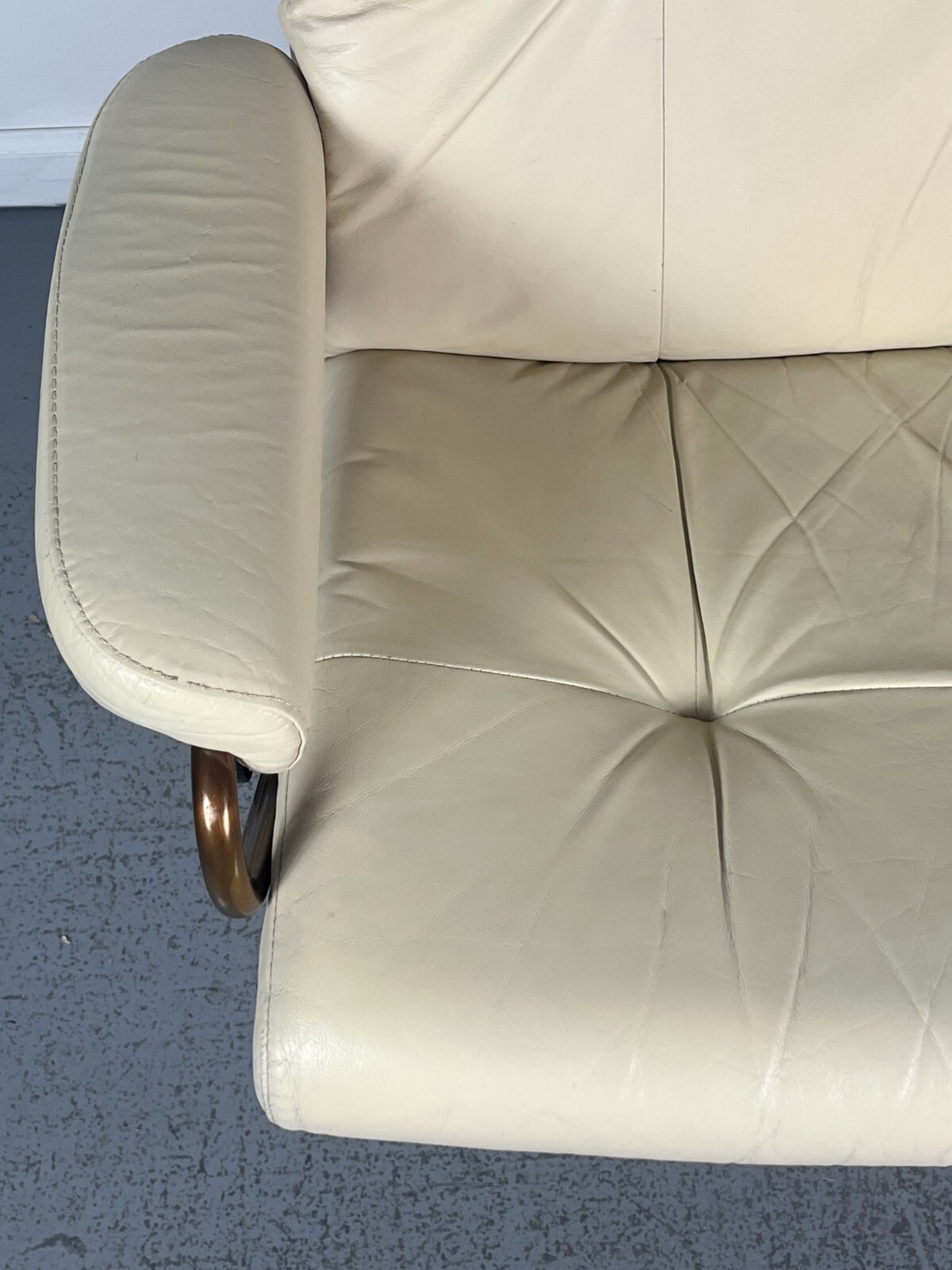 Vintage Mid Century Ekornes Stressless Recliner /Ottoman Cream Leather on Brass
