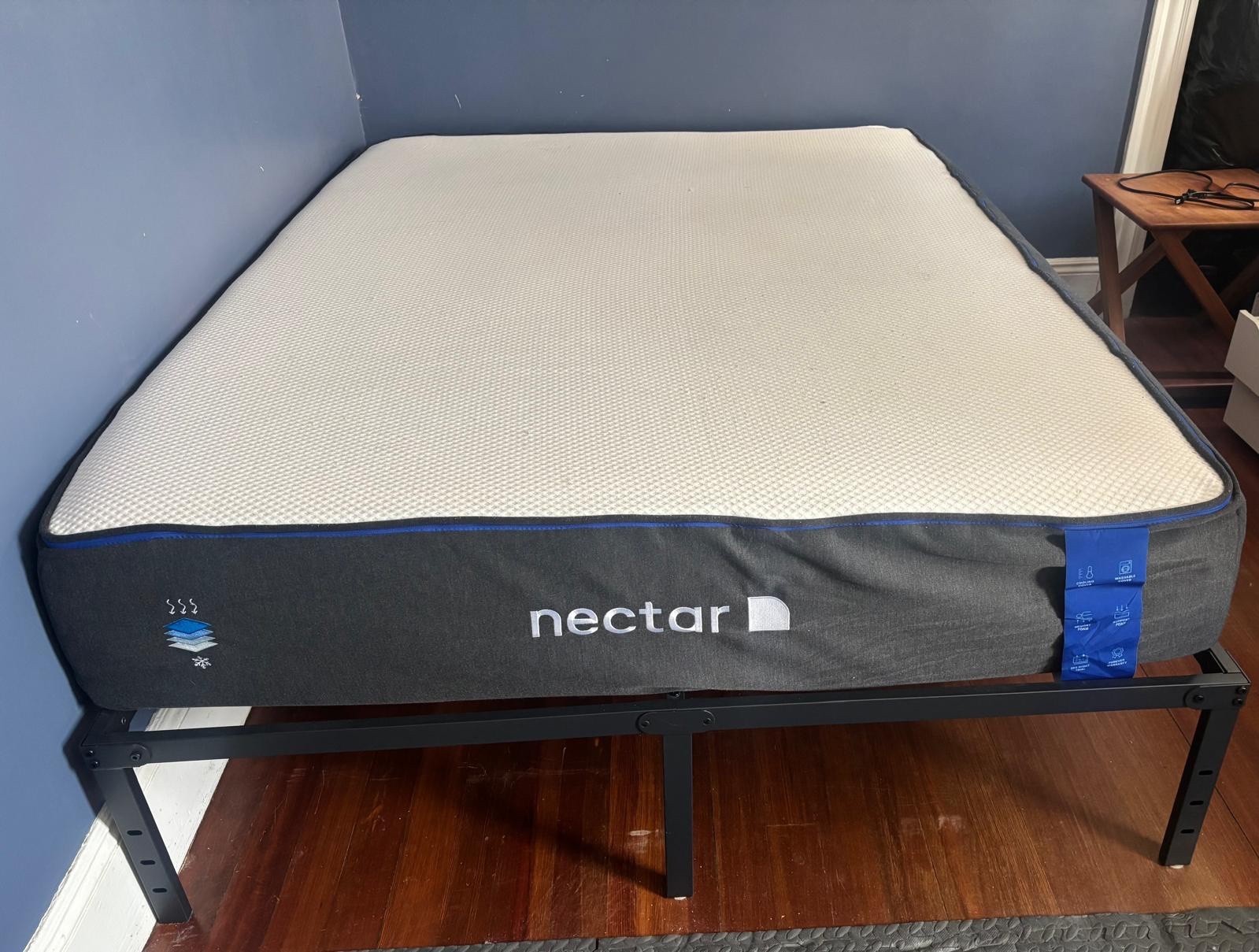Nectar Memory Foam Mattress, 12″ Queen with frame