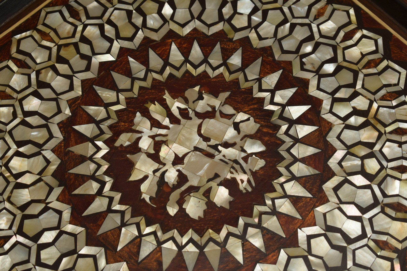 Handmade Moroccan 25″ Wood Side Table Mother of Pearl Inlay Coffee End Table