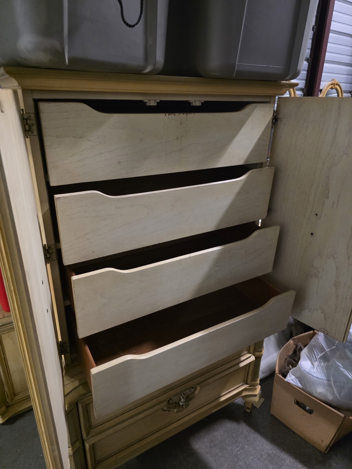 furniture used
