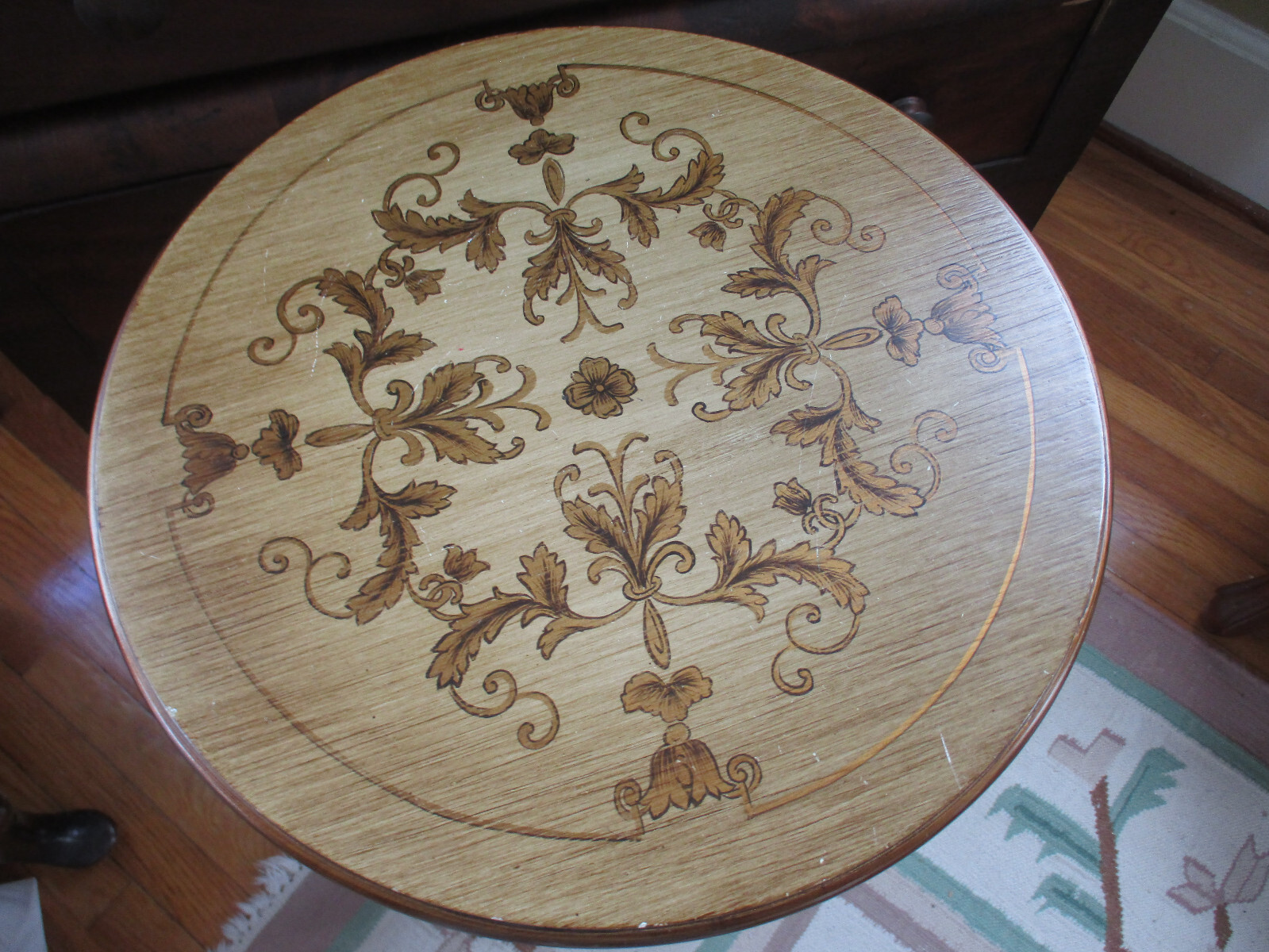 BOMBAY COMPANY French Fleur-De-Lis Accent Table Painted w/ Drawer Vintage