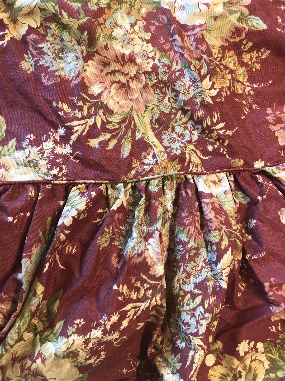 Waverly Surefit Ballad Bouquet Loveseat Slipcover Red Tan Floral New Opened