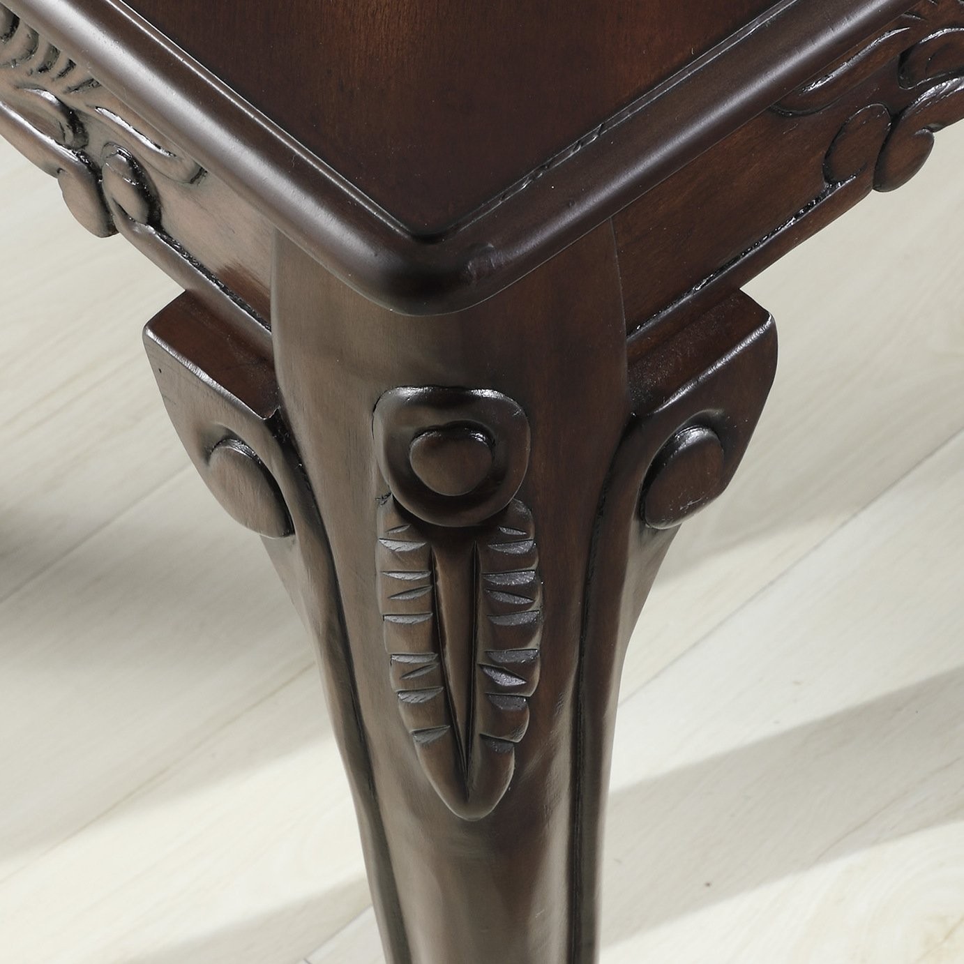 Roundhill Furniture Traditional Ornate 21 in x 22 x 20 in, Dark Cherry