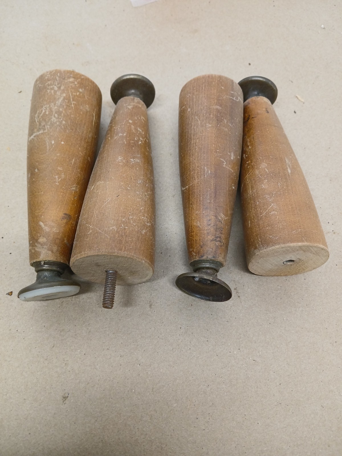 Set 4 Vintage Tapered Wood Furniture Legs Brass Ferrules MCM 5.25″ Parts