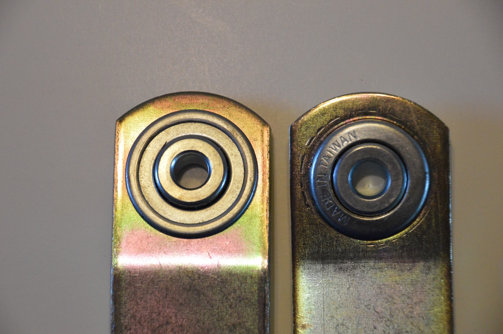 4 Glider Hanger Brackets, Bearing Ends (Zinc Finish), 6 1/2″ Hole to Hole, USA!
