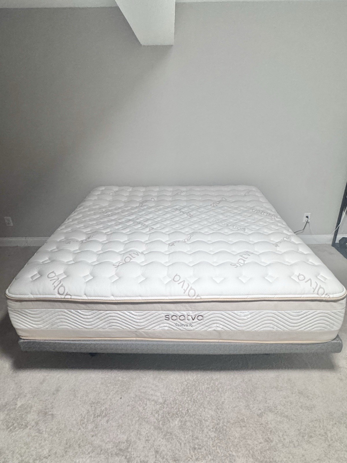 Saatva Rx King Mattress – Excellent Condition 15” Medium– Free Delivery