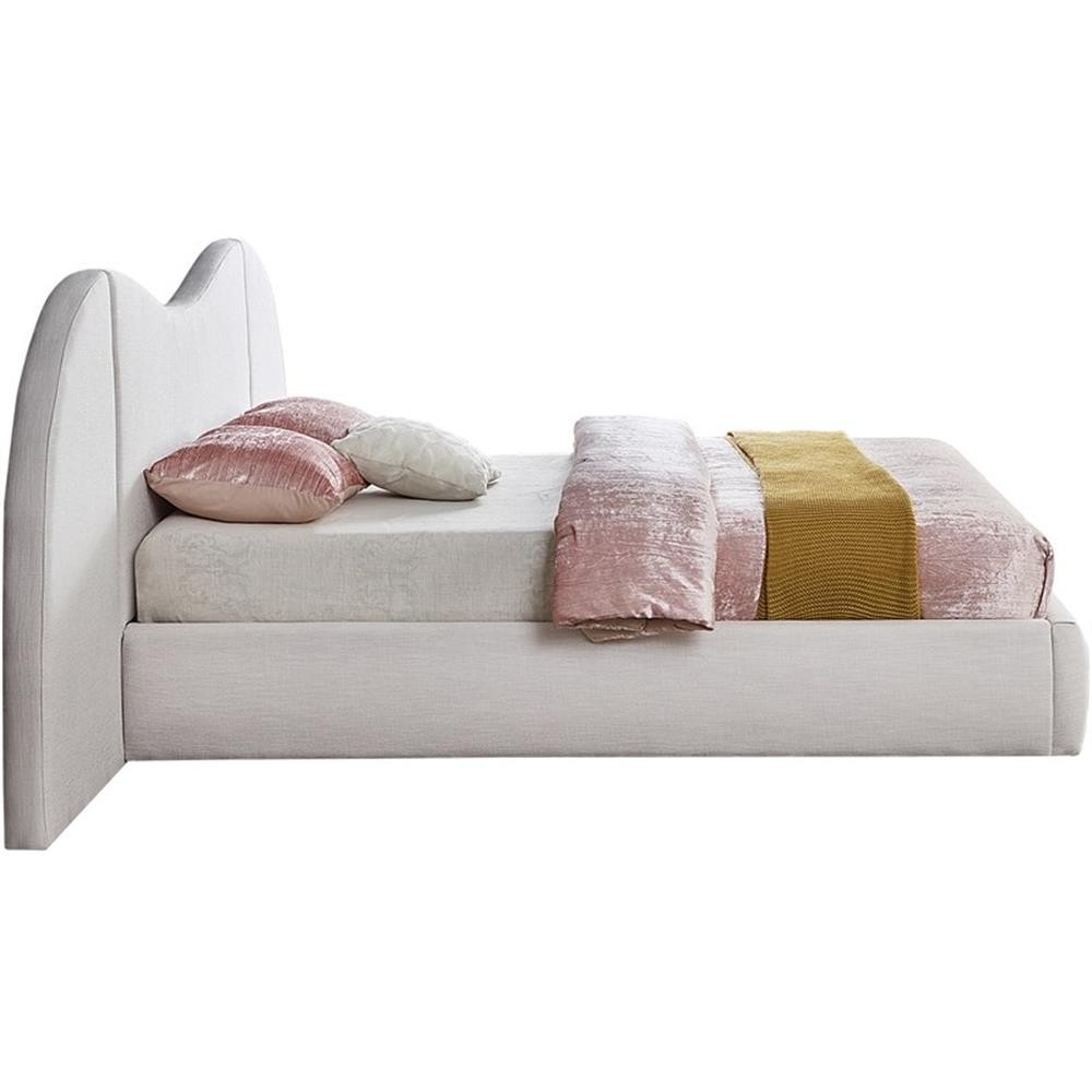 Meridian Furniture Everest Cream Linen Textured Fabric King Bed