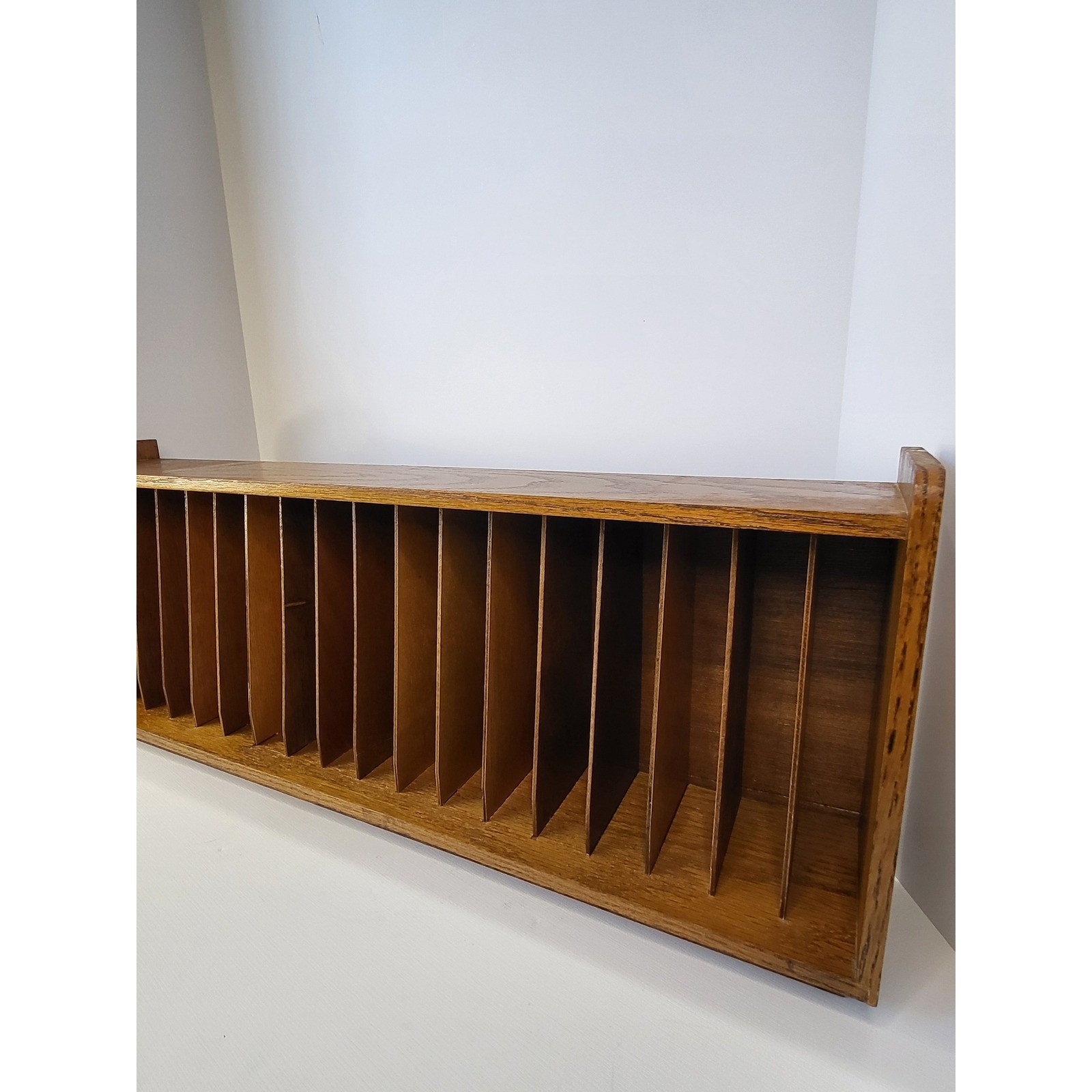 Vintage Retro Wood Media Storage Rack 18 Slot Holder Oak Tone Media Organizer