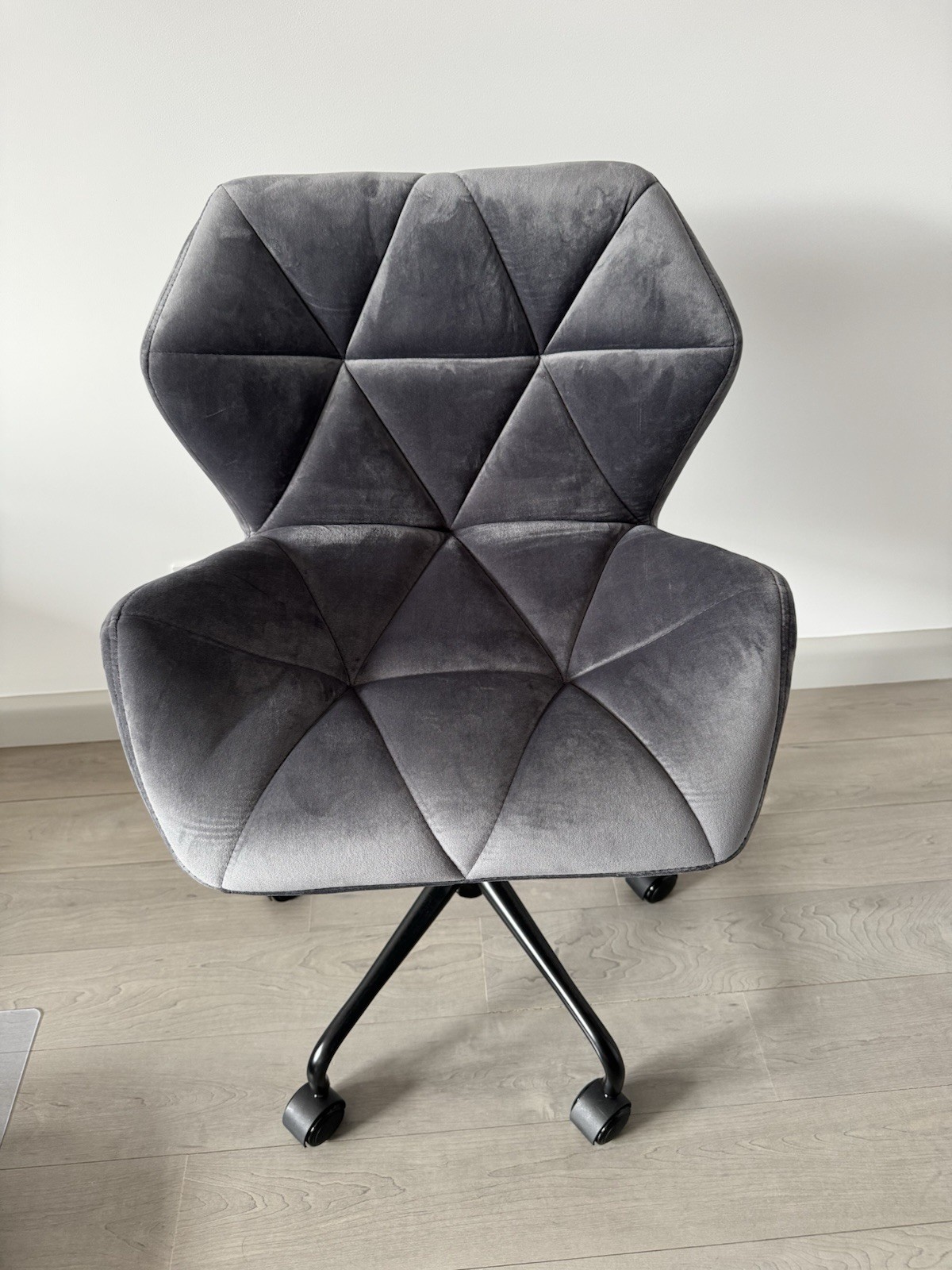 Roundhill Furniture Eldon Diamond Tufted Adjustable Swivel Office Chair, Gray