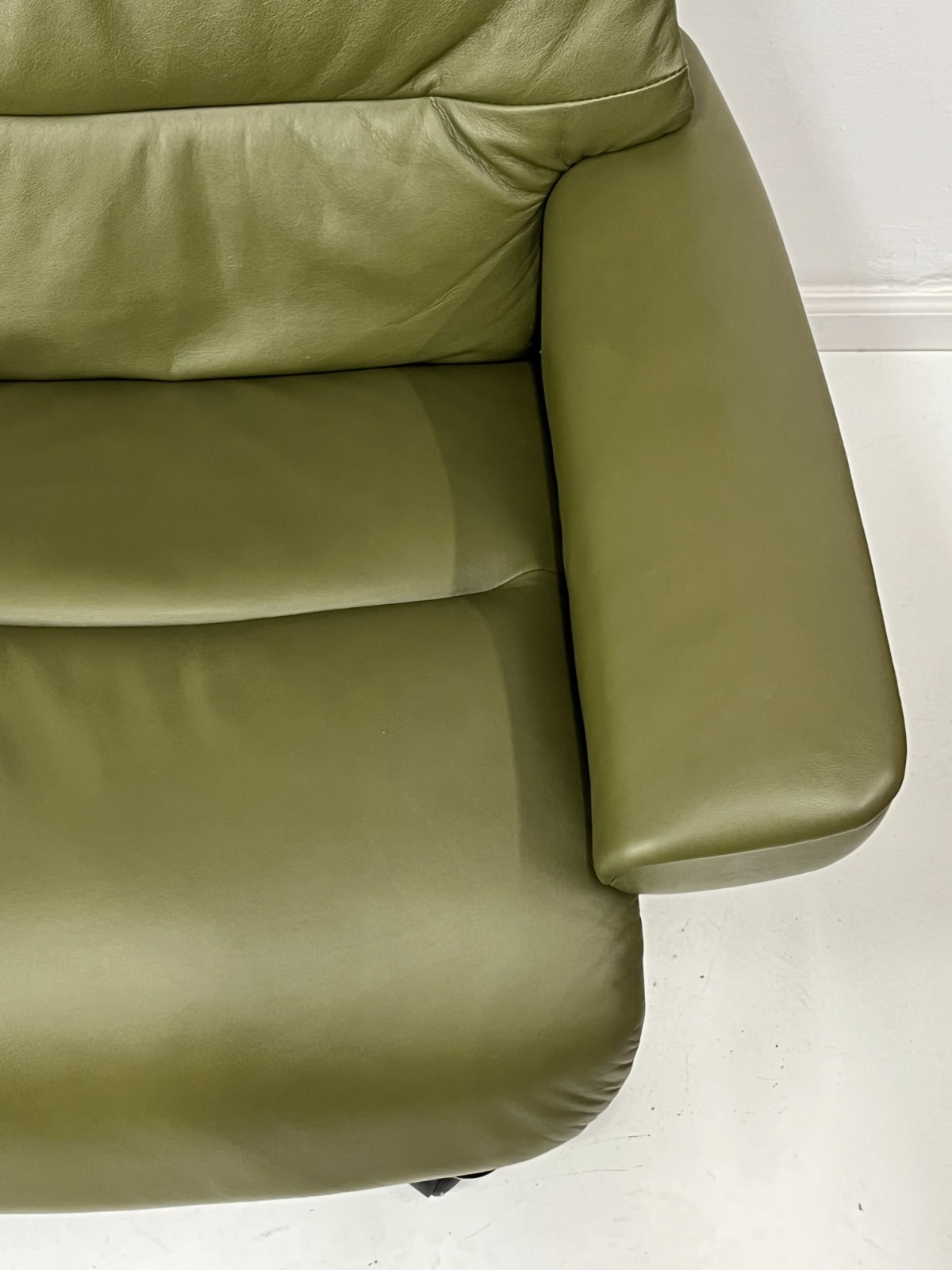 Ekornes Stressless VIEW Height Adjustable Reclining Leather Swivel Office Chair