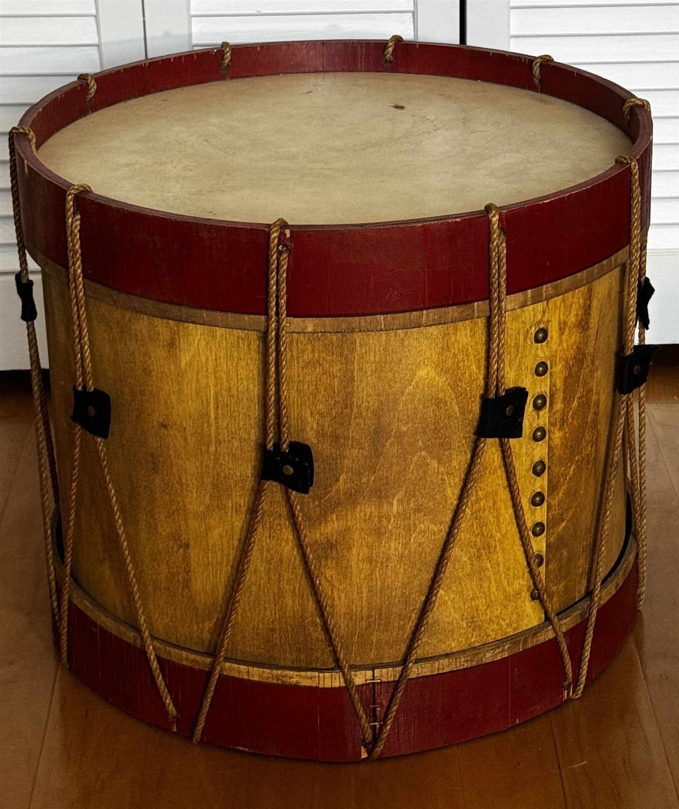 Vintage Patriotic Drum Table West Point Eagle Shield Colonial Revival 17.5”