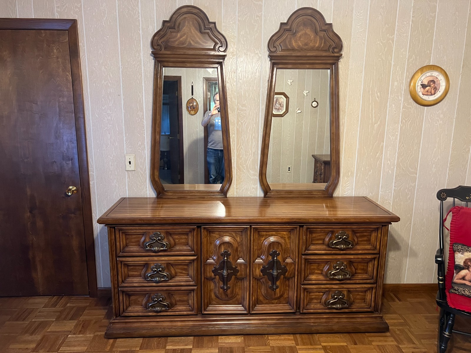 Vintage 1970s Mediterranean Walnut Queen Bedroom Set 4 Pc Burl Wood