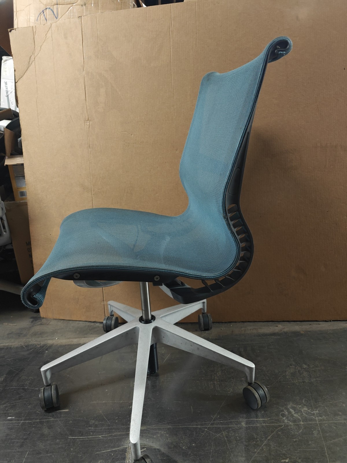 Herman Miller Setu Turquoise Green Blue Office desk mesh chair mesh blemish