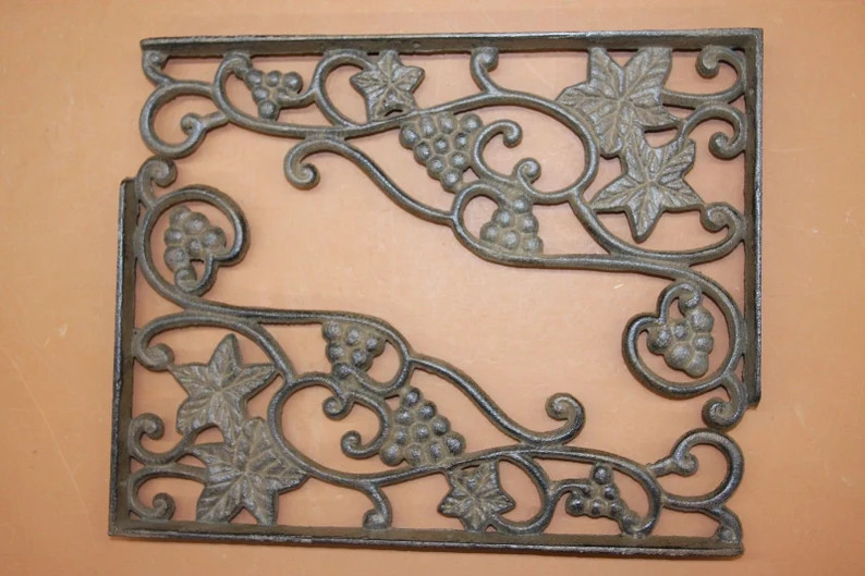 1-GRAPEVINE CORBELS,Shelf Brackets,Country Decor,Winery Bar Decor,Garden Decor
