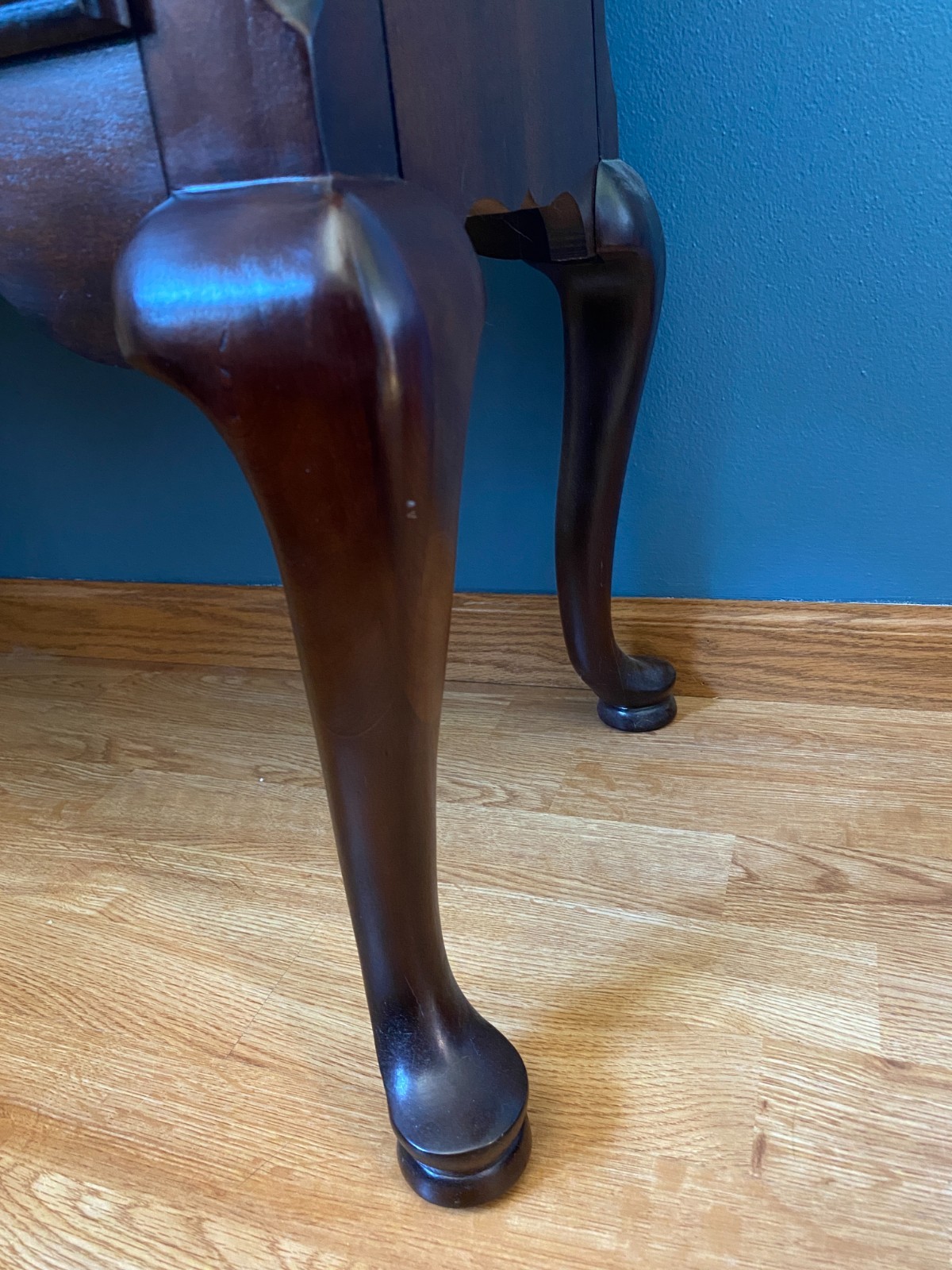Thomasville Queen Anne Mahogany Lowboy 2-Drawer Side Table – Excellent Condition